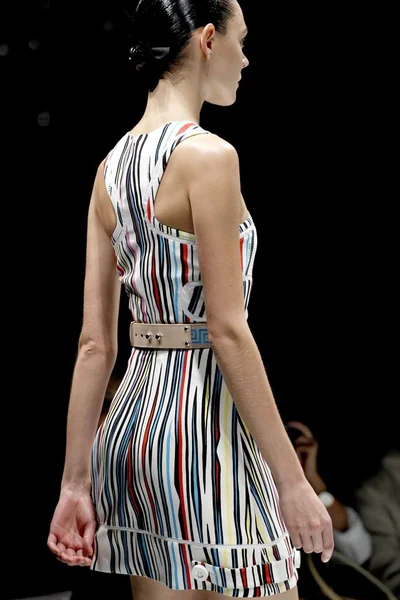 Look 19